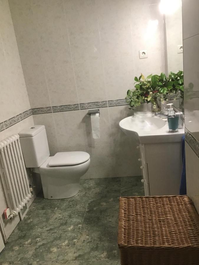 Superviews, Parking 24H Vigilado Incluido Y Netflix En Habitacion Independiente Con Bano Privado En Apartamento Particular, Francais&English Bilbao Kültér fotó